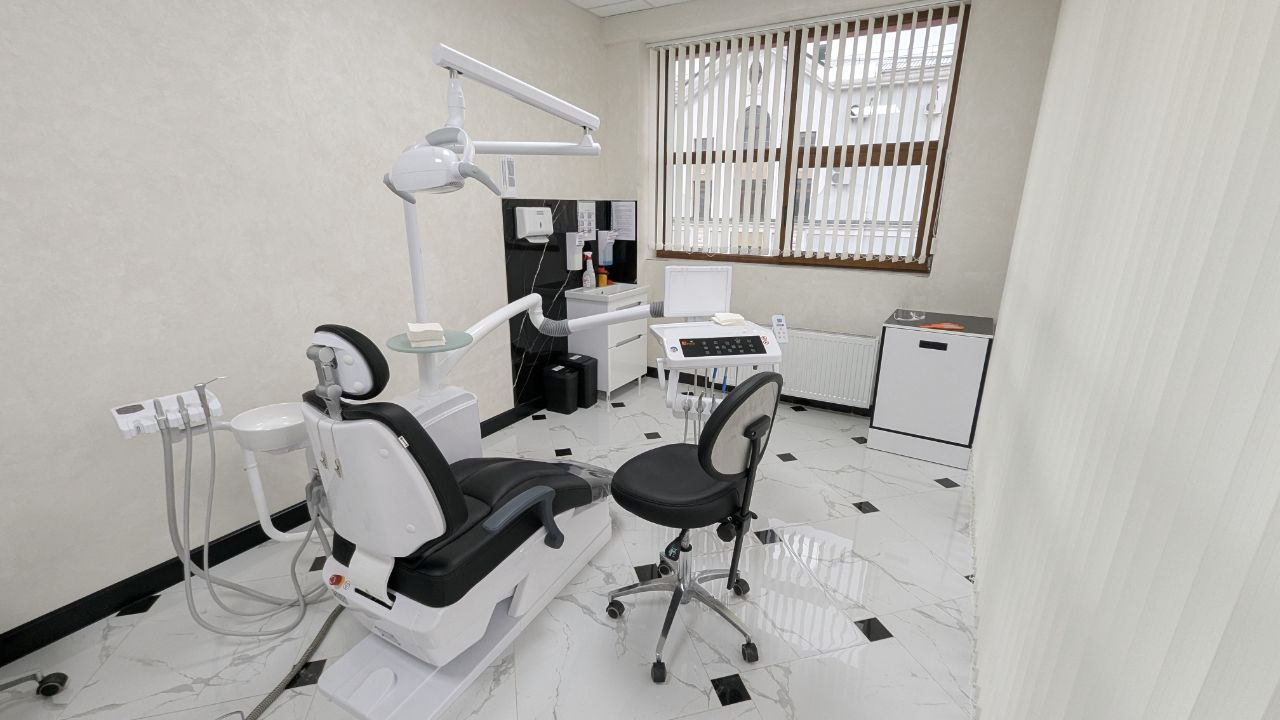 Стоматологический кабинет клиники Хакимовых в Симферополе